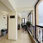 Hotel фокс хаус Fox House *