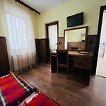 фокс хаус Fox House Peshtera (Pazardzhik)