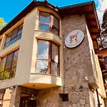Hotel фокс хаус Fox House