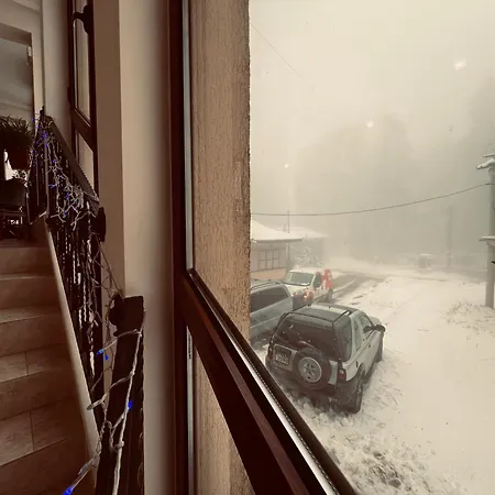 фокс хаус Fox House Hotel Peštera