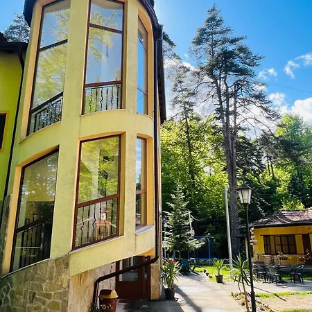 Хотел фокс хаус Fox House Пещера